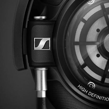 Sennheiser HD 820 - Wired Audiophile Headphone